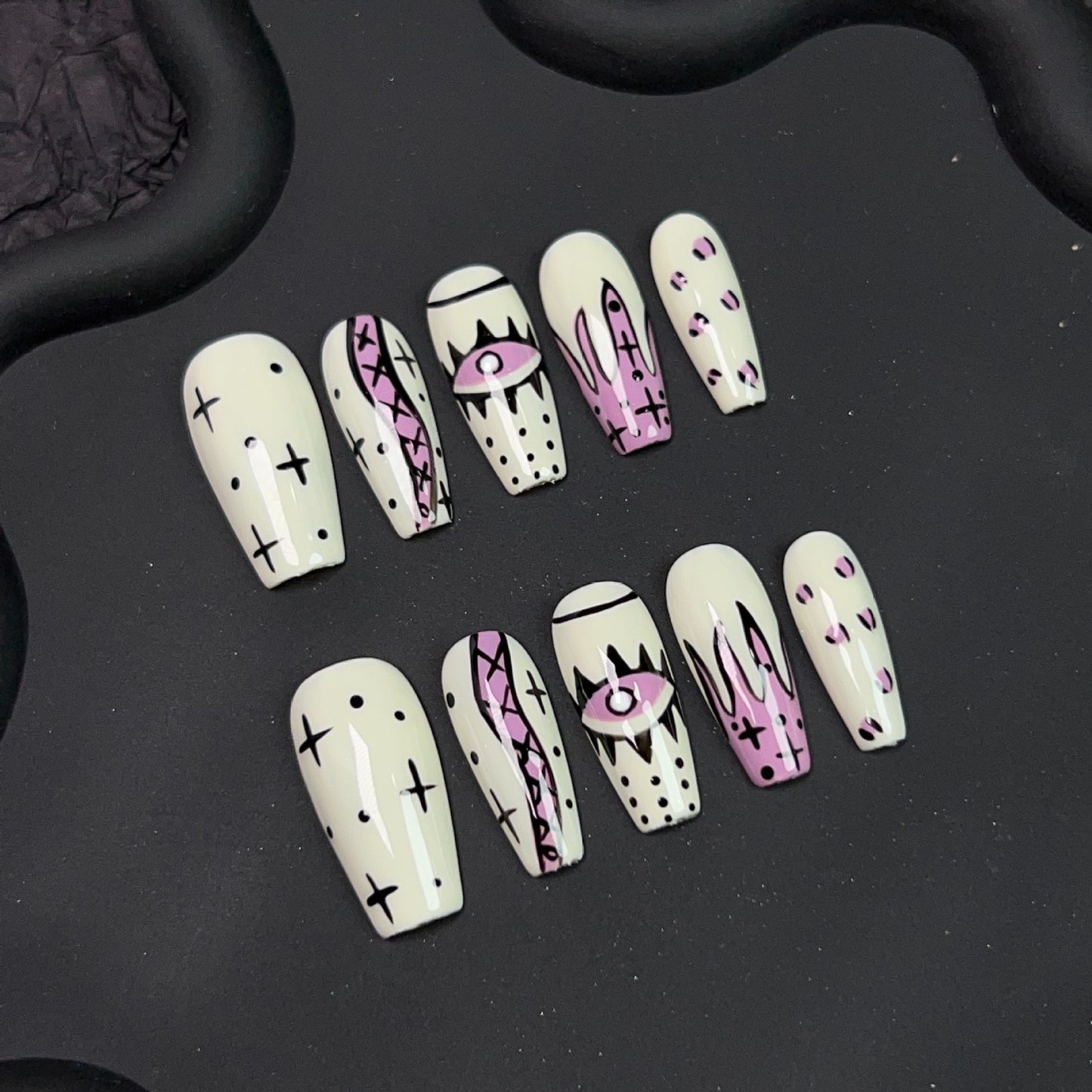 Purely hand-painted press on nails